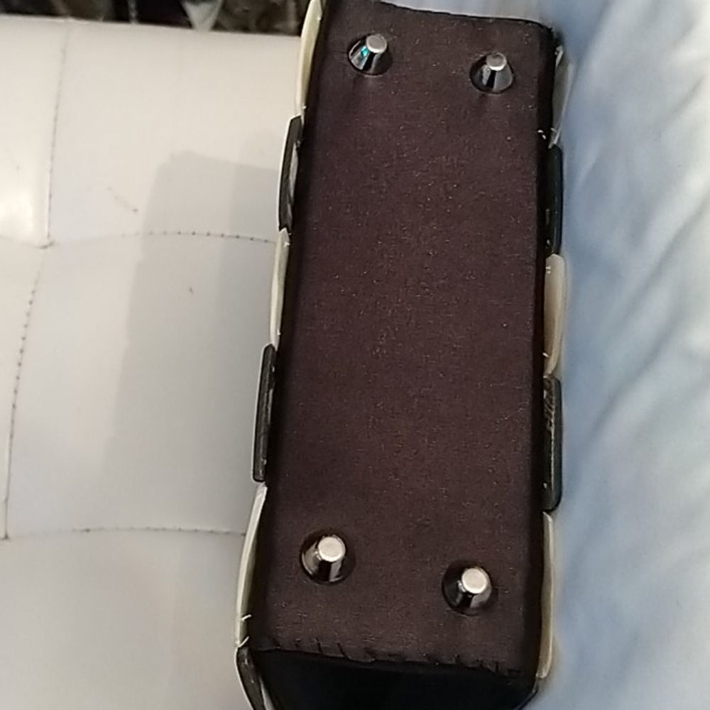 Shell hand bag - Picture 2 of 3